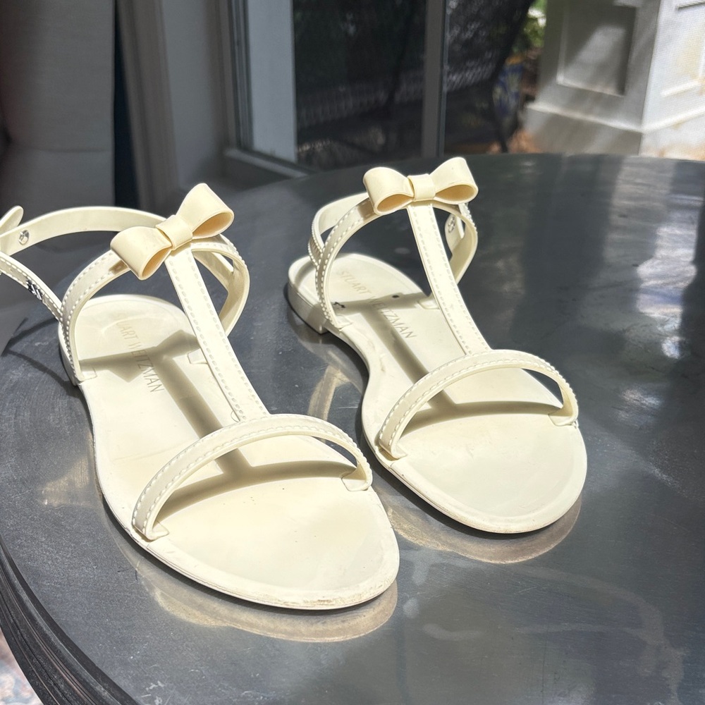 Stuart Weitzman Cream Sandals with Bow Detail